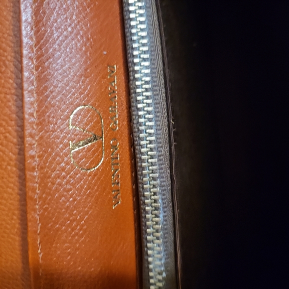 Authentic vintage Valentino Garavani two way tassel charm bag - Picture 3 of 12